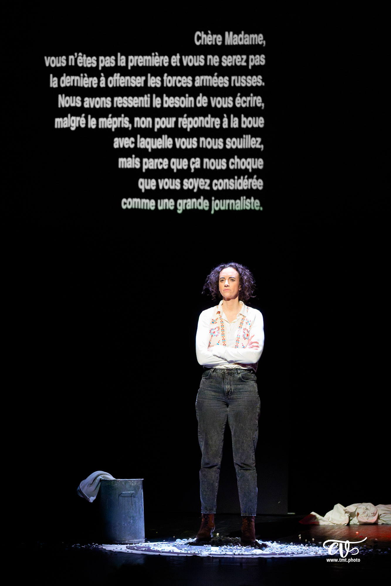 FEMME NON RÉ-ÉDUCABLE (CHOUETTE COMPAGNIE)